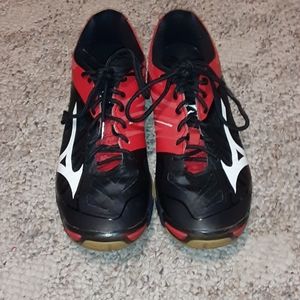 Mizuno women's volleyball shoes